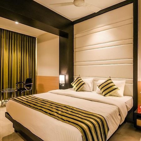 Super Capital O Hotel Konar Inn Turambhe Dış mekan fotoğraf