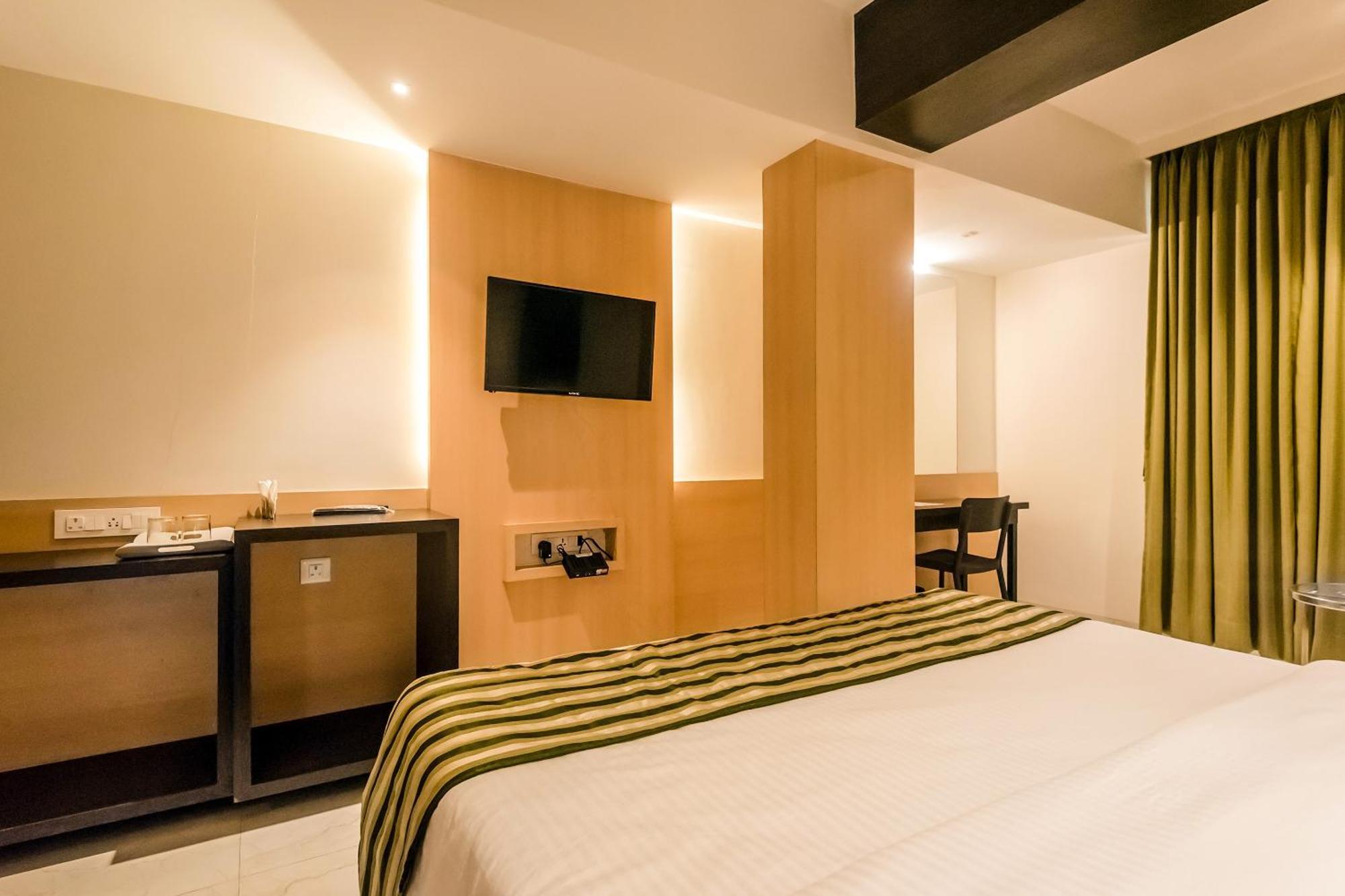 Super Capital O Hotel Konar Inn Turambhe Dış mekan fotoğraf