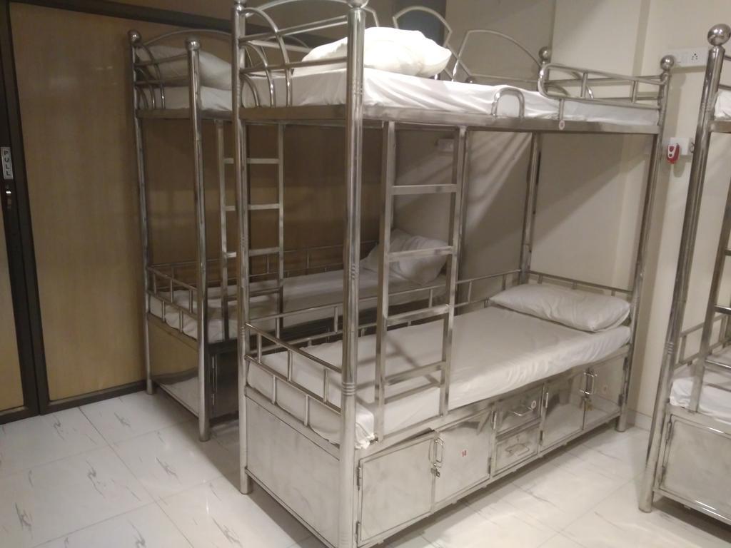 Super Capital O Hotel Konar Inn Turambhe Dış mekan fotoğraf